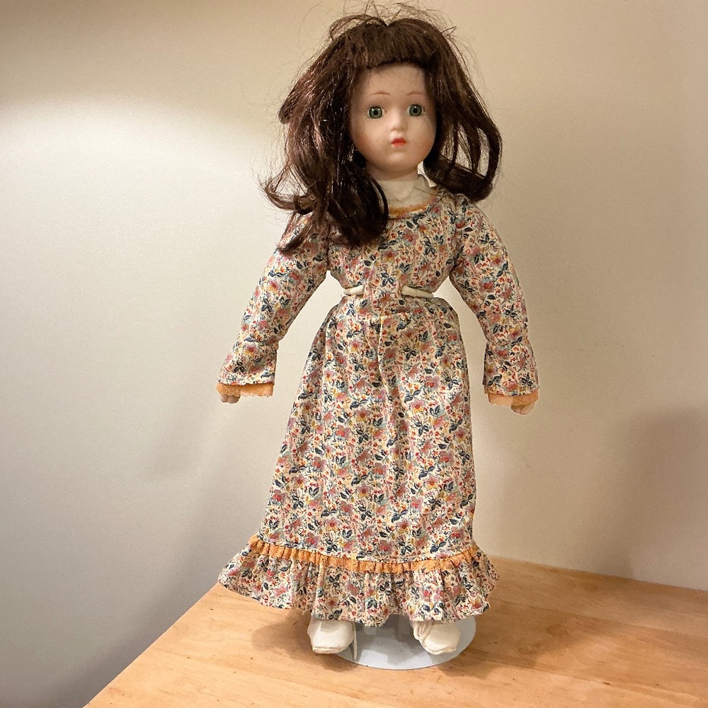 Heritage Mint !988, 1989 Vintage Porcelain face hands doll  16” tall